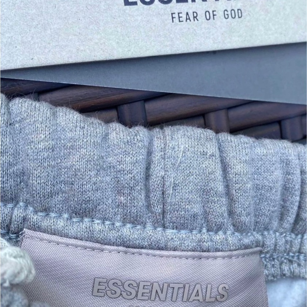 Authentic Essentials Shorts - Size: Medium - Picture 3 of 3